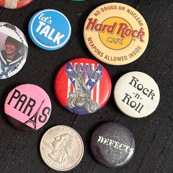 LOT of 16 Vintage Buttons - Rock - Political - Message - Advertising - Picture 3 of 10